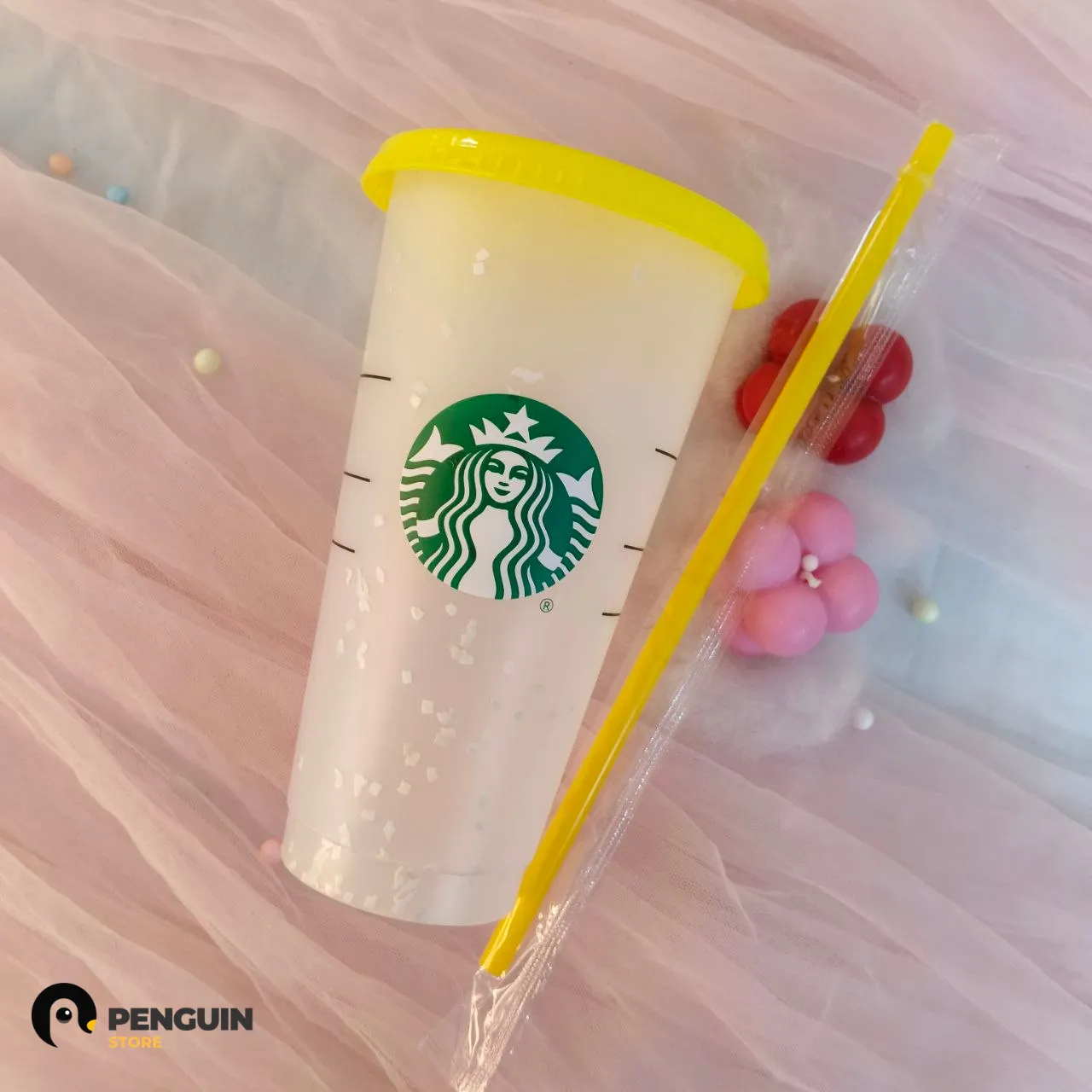 آيس كب (Ice Cup) "ستاربكس" كونفيتي - كوب قهوة باردة بـ شاليمو وغطاء أصفر ☕️✨🍋